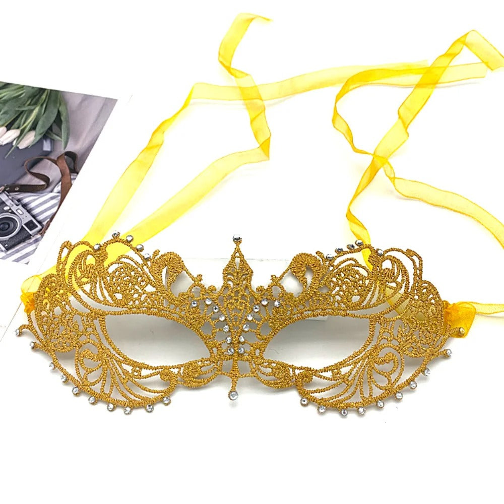 Elegant Lace Masquerade Mask – Vintage Venetian Eye Mask for Halloween & Costume Parties